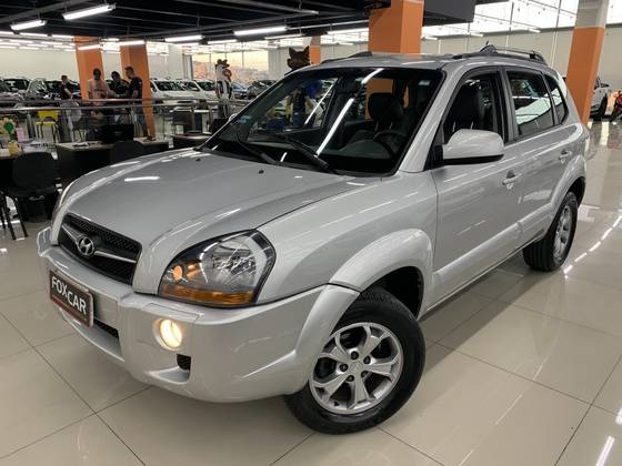HYUNDAI TUCSON 2.0 MPFI GLS 16V 143CV 2WD FLEX 4P AUTOMÁTICO HYUNDAI TUCSON 2.0 MPFI GLS 16V 143CV 2WD FLEX 4P AUTOMÁTICO